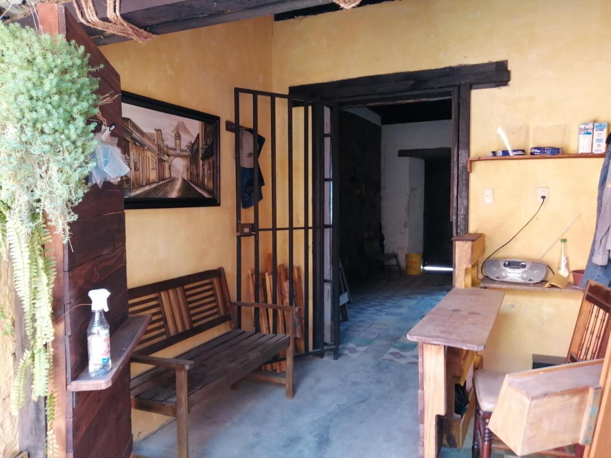 Отель Casa Ichik Antigua Guatemala Экстерьер фото