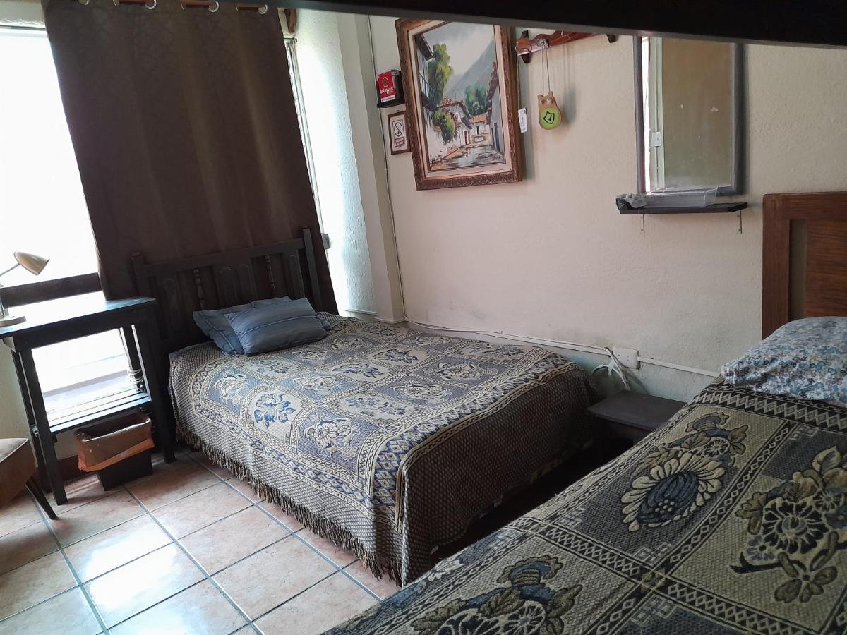 Отель Casa Ichik Antigua Guatemala Экстерьер фото